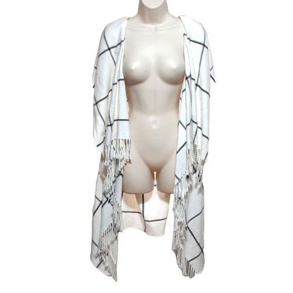 Plaid Cardigan/ overthrow/ shrug for Woman! One size fits most. - Picture 1 of 9